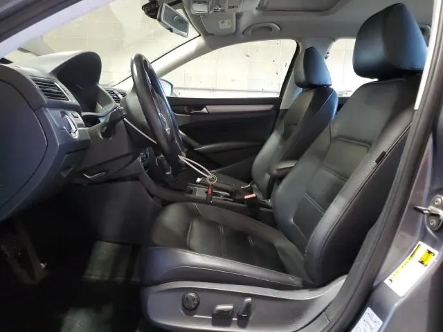 2014 VOLKSWAGEN PASSAT SE  