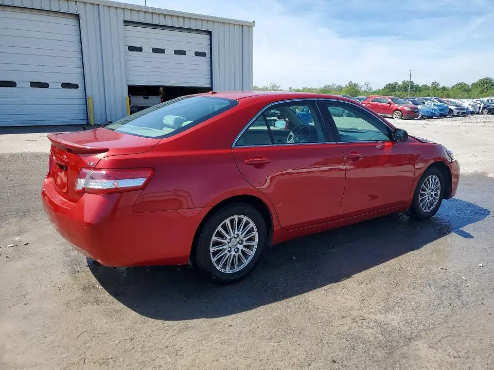 2010 TOYOTA CAMRY LE  