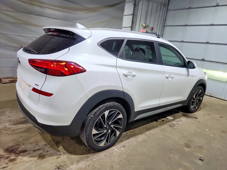 2021 HYUNDAI TUCSON SPORT  