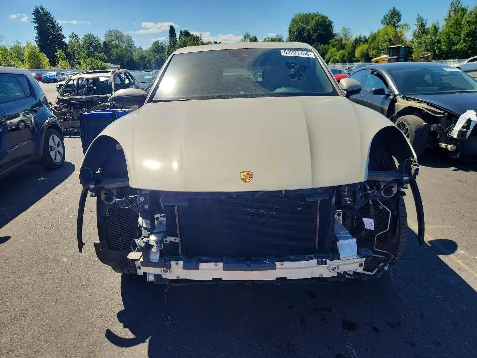 2020 PORSCHE CAYENNE   