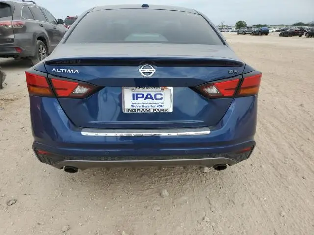 2022 NISSAN ALTIMA SR  