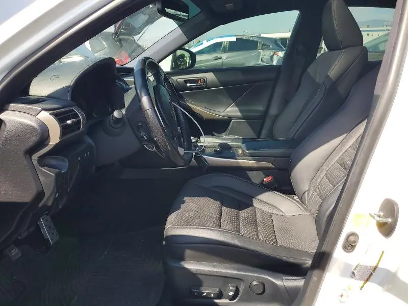2016 LEXUS IS 200T  