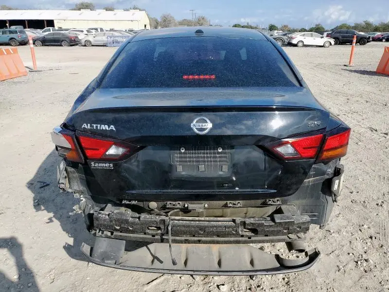 2022 NISSAN ALTIMA SR  