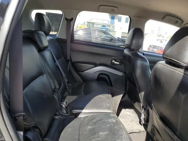 2011 MITSUBISHI OUTLANDER ES