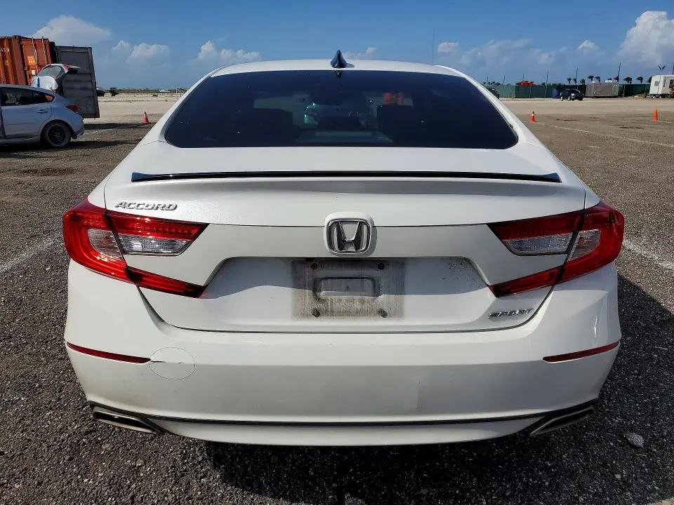2022 HONDA ACCORD SPORT  
