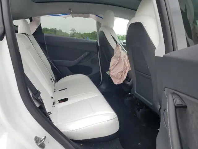 2025 TESLA MODEL Y   