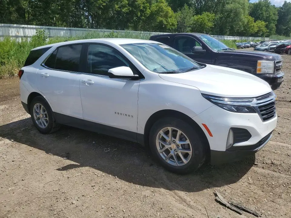 2022 CHEVROLET EQUINOX LT  