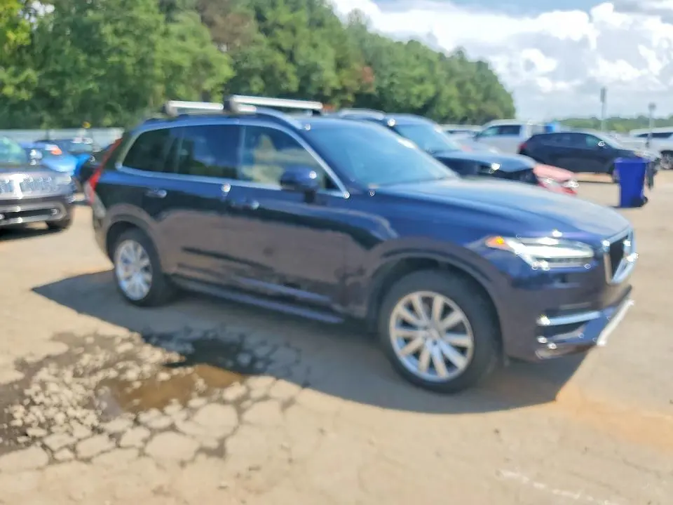 2017 VOLVO XC90 T6  