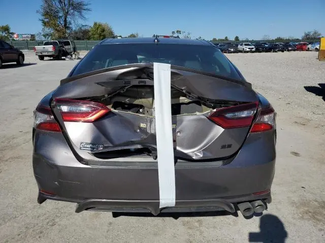 2022 TOYOTA CAMRY SE  