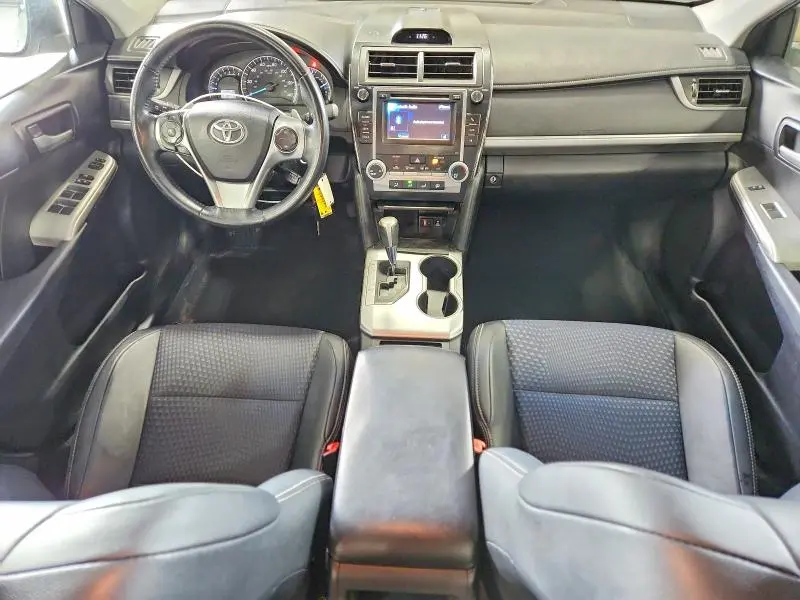 2013 TOYOTA CAMRY SE  