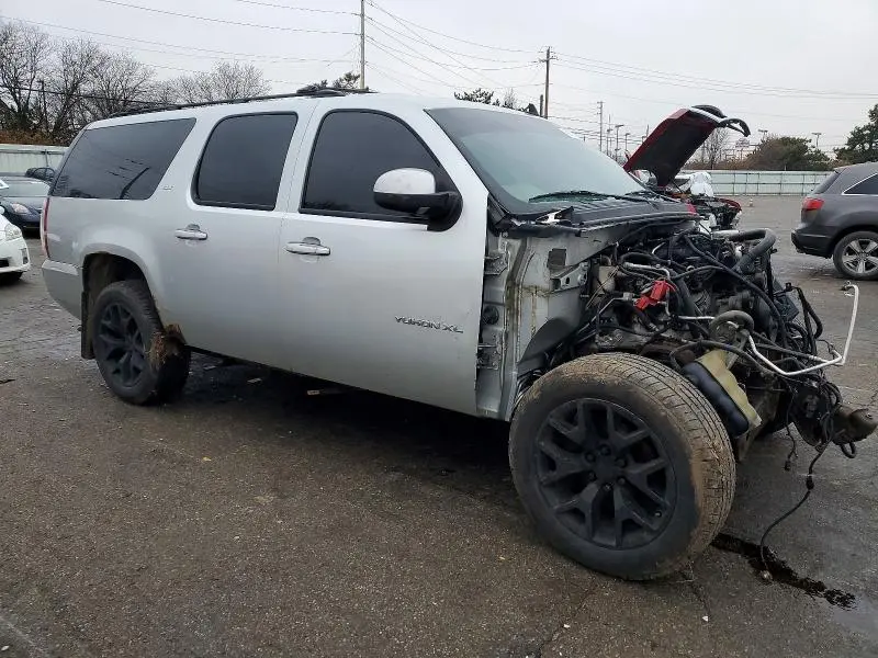 2010 GMC YUKON XL K1500 SLT  