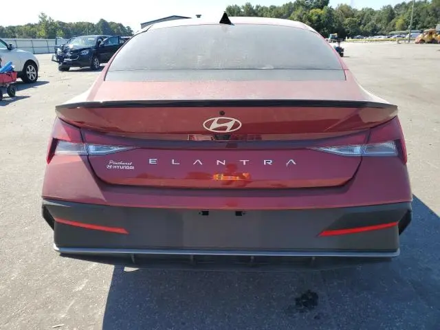 2025 HYUNDAI ELANTRA SEL SPORT  