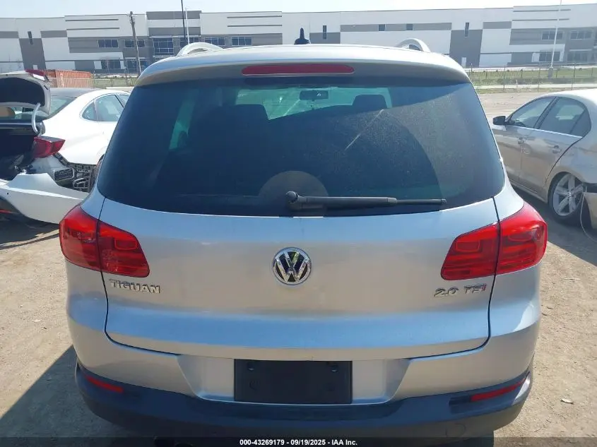 2012 VOLKSWAGEN TIGUAN SE