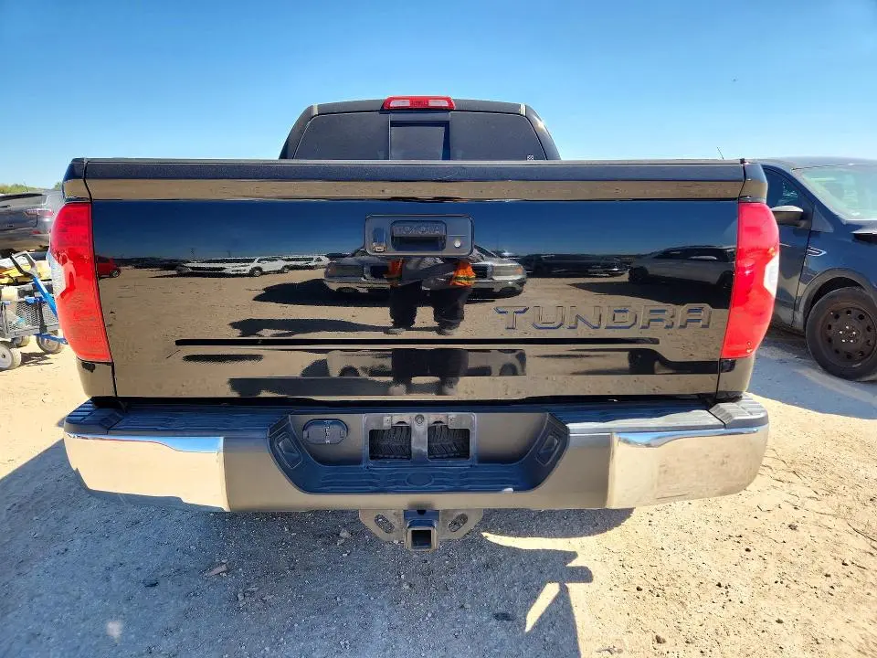 2016 TOYOTA TUNDRA SR5  