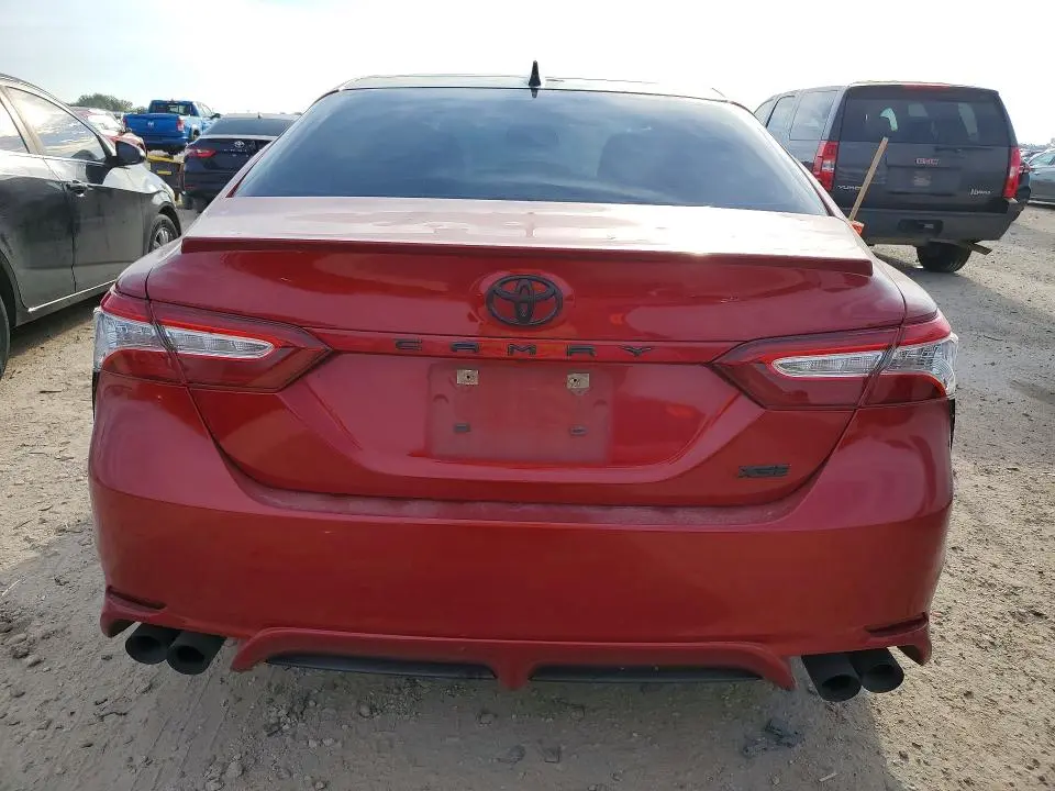2020 TOYOTA CAMRY XSE  