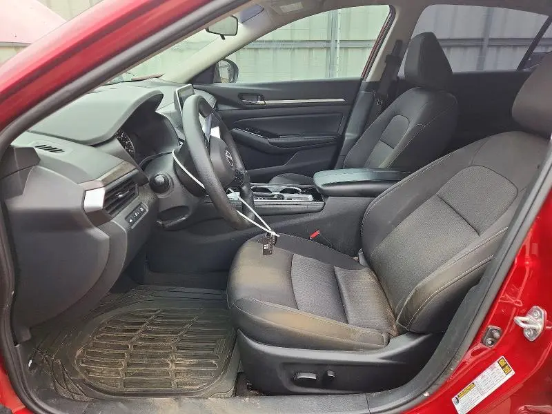 2023 NISSAN ALTIMA SV  