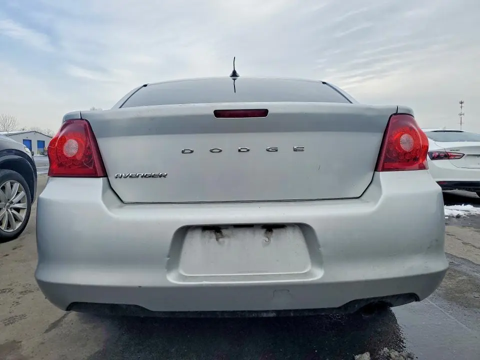 2012 DODGE AVENGER SE  