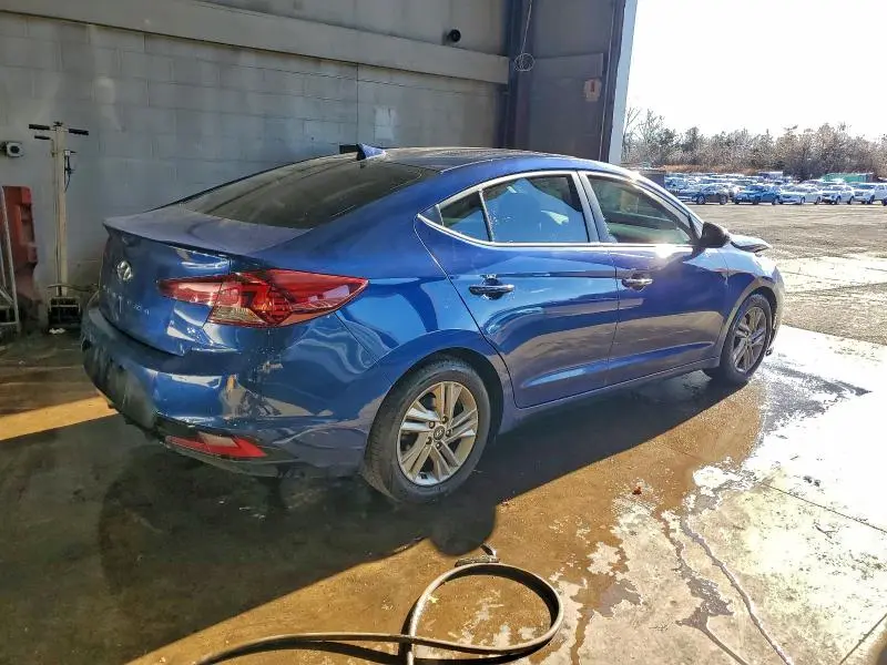 2020 HYUNDAI ELANTRA SEL  