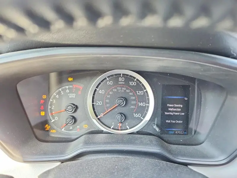 2021 TOYOTA COROLLA SE  