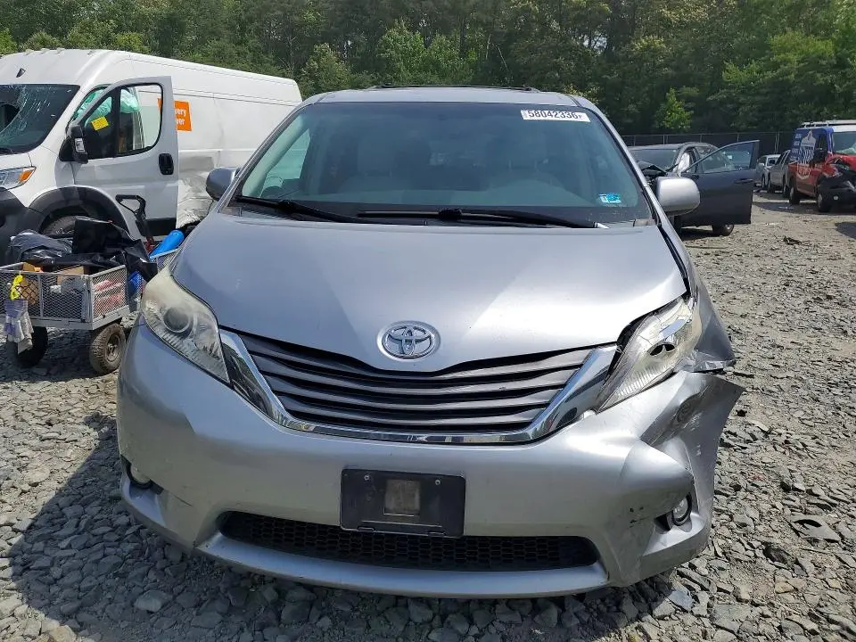 2011 TOYOTA SIENNA XLE 8-PASSENGER  