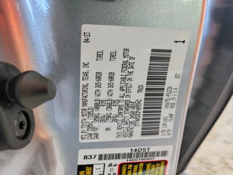 2023 TOYOTA TUNDRA PLATINUM  