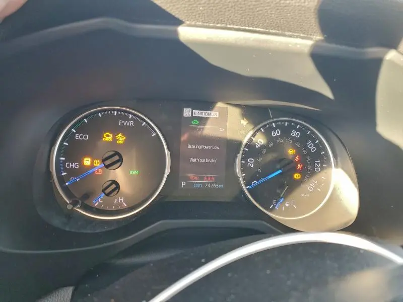 2020 TOYOTA RAV4 XLE  