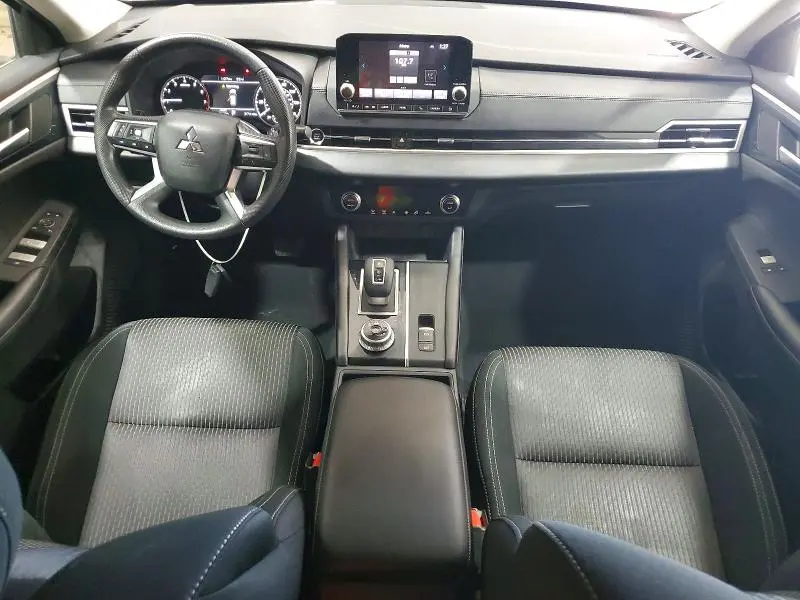 2022 MITSUBISHI OUTLANDER ES  