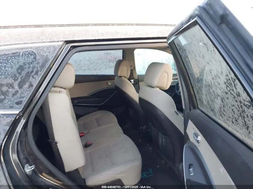 2017 HYUNDAI SANTA FE SE