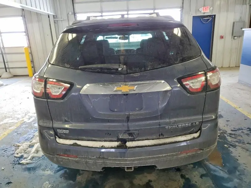 2013 CHEVROLET TRAVERSE LS  