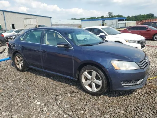 2013 VOLKSWAGEN PASSAT SE  