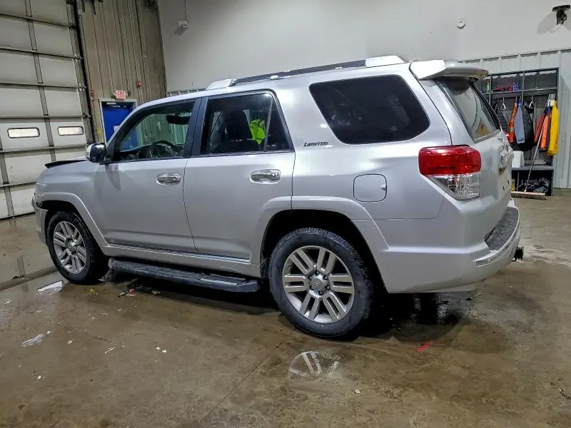 2010 TOYOTA 4RUNNER SR5  