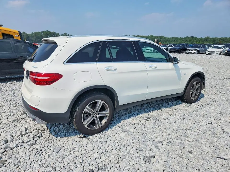2019 MERCEDES-BENZ GLC 350E  