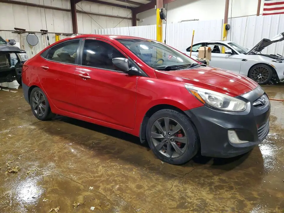 2013 HYUNDAI ACCENT GLS  