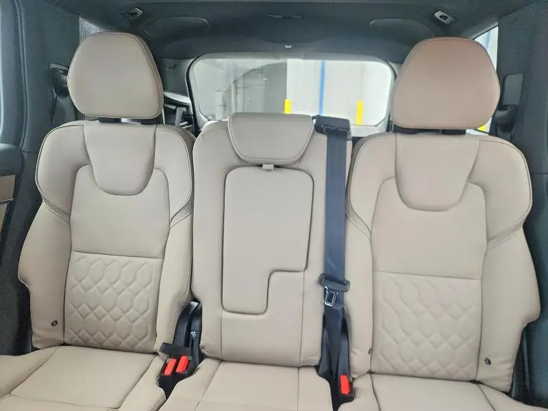 2026 VOLVO XC90 PLUS  