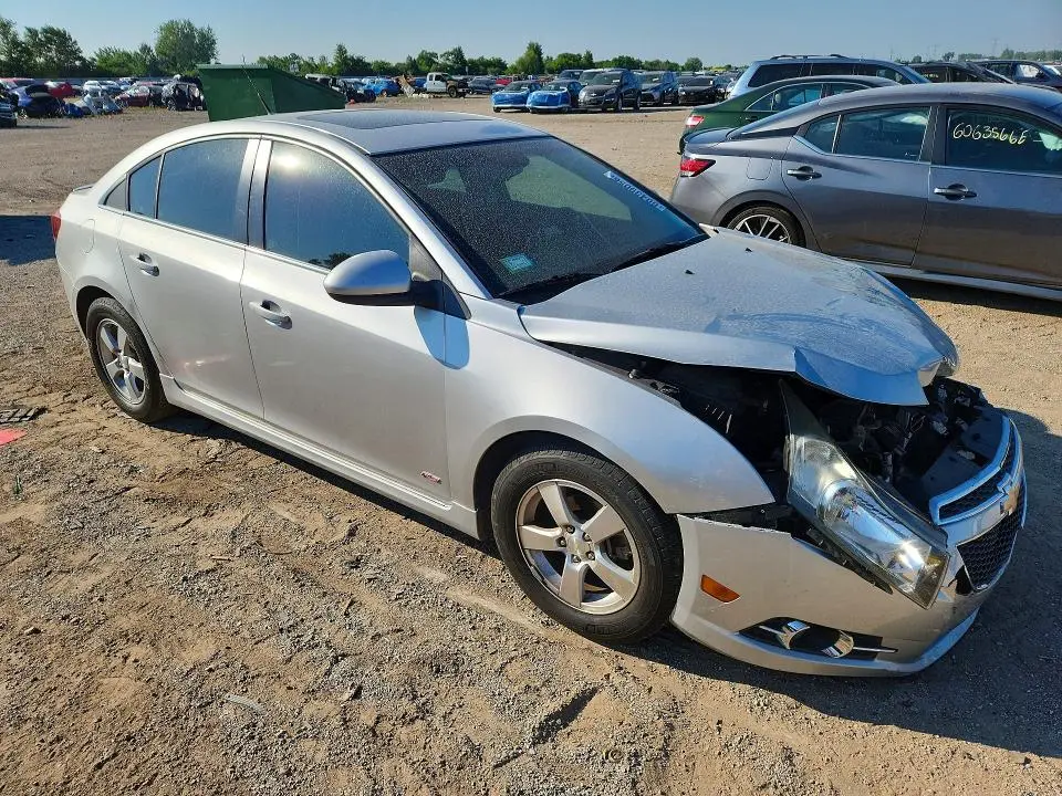 2013 CHEVROLET CRUZE LT  