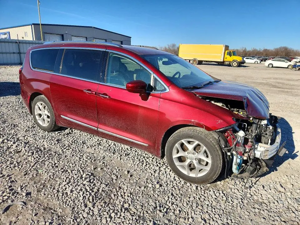 2020 CHRYSLER PACIFICA TOURING L  