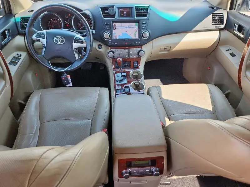 2012 TOYOTA HIGHLANDER LIMITED