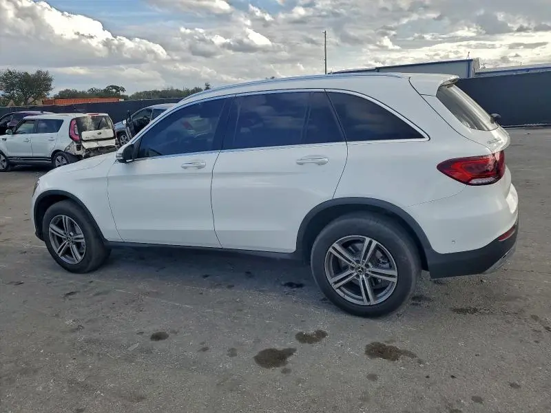 2021 MERCEDES-BENZ GLC 300  