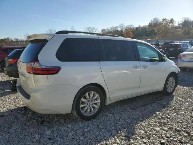 2015 TOYOTA SIENNA XLE  