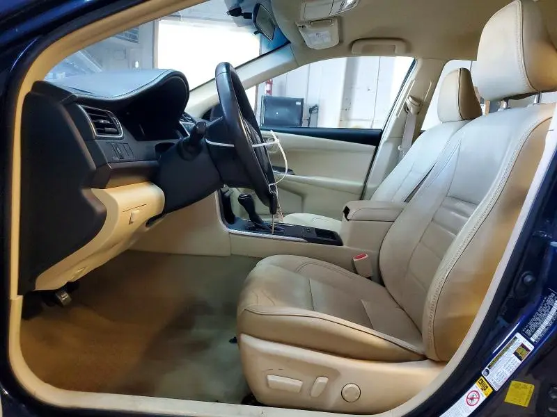 2017 TOYOTA CAMRY XLE  