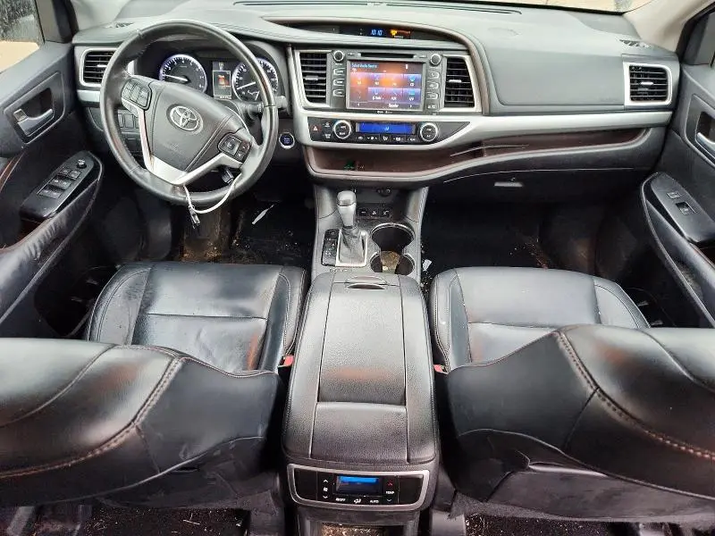 2014 TOYOTA HIGHLANDER XLE  