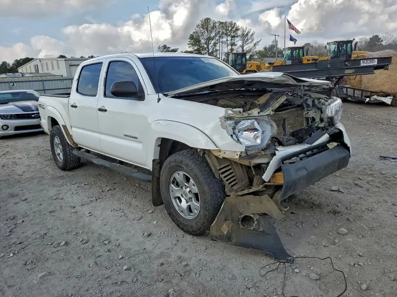 2015 TOYOTA TACOMA DOUBLE CAB  