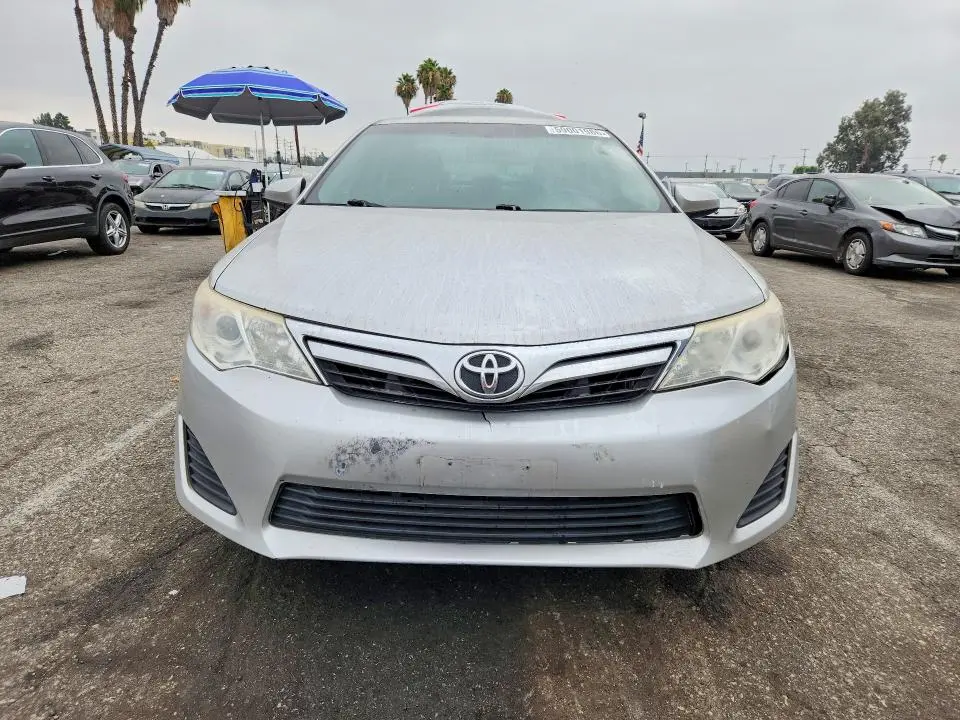 2014 TOYOTA CAMRY LE  