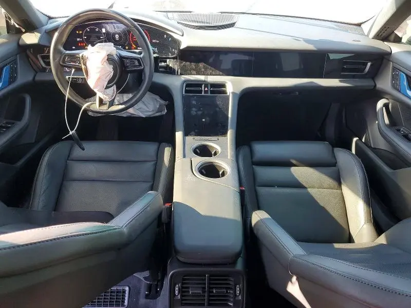 2023 PORSCHE TAYCAN   