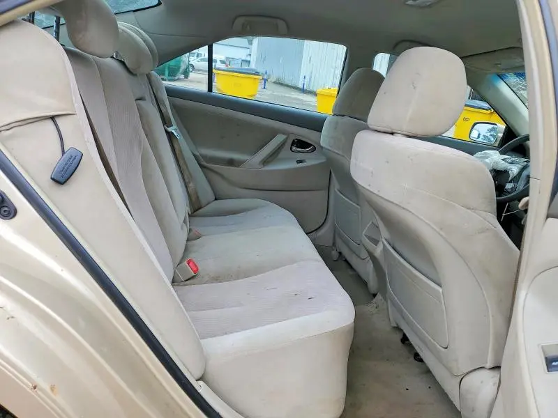 2011 TOYOTA CAMRY LE  