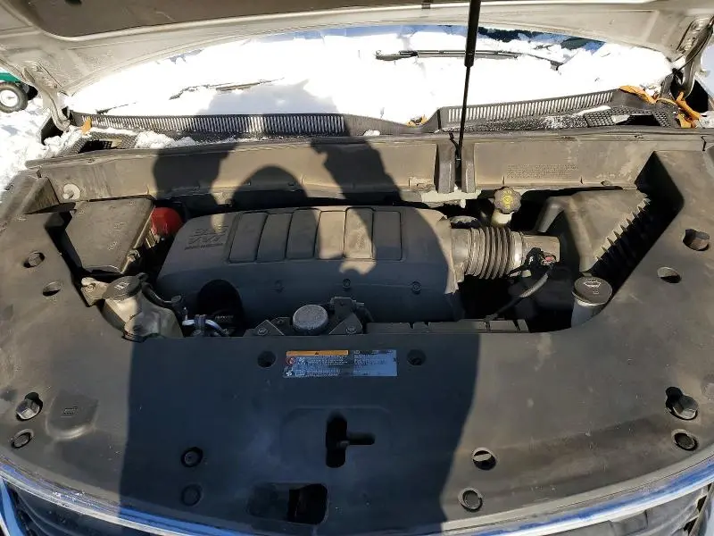 2014 CHEVROLET TRAVERSE LS  