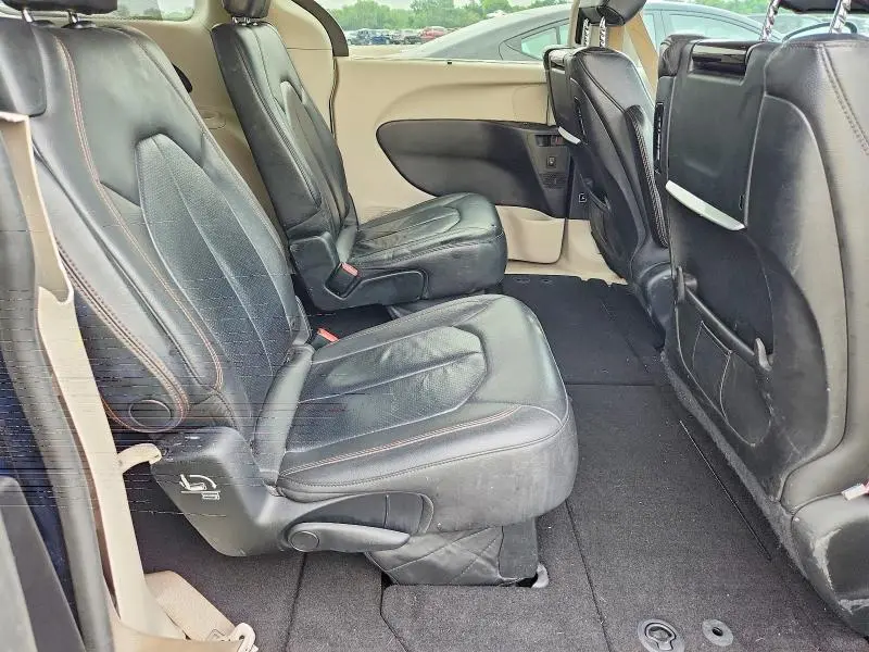2017 CHRYSLER PACIFICA TOURING L PLUS  