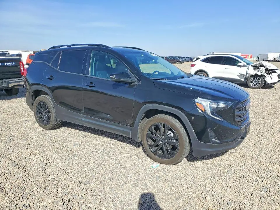 2021 GMC TERRAIN SLT  
