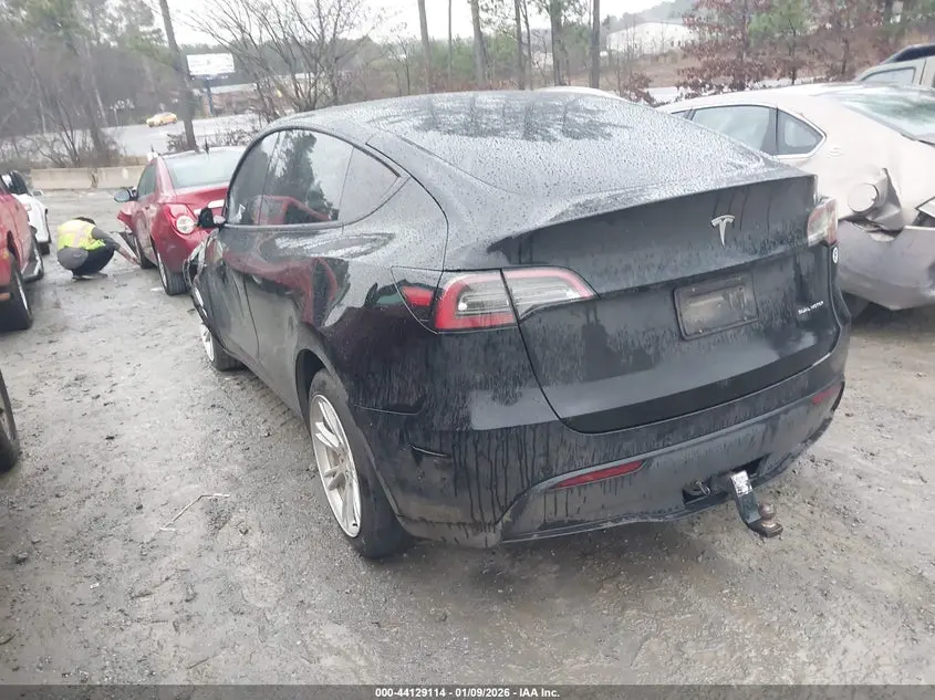 2022 TESLA MODEL Y LONG RANGE DUAL MOTOR ALL-WHEEL DRIVE