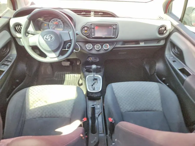2015 TOYOTA YARIS 5-DOOR L  